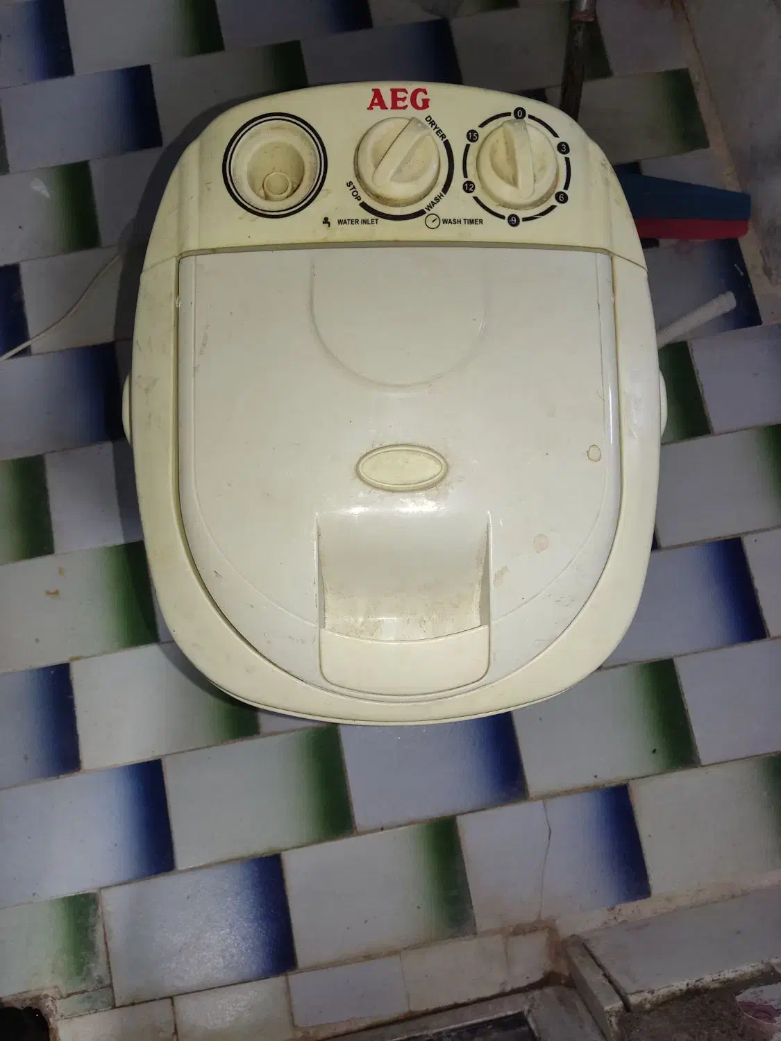 کهنه شور|ماشین لباسشویی و خشک‌کن لباس|انار, |دیوار