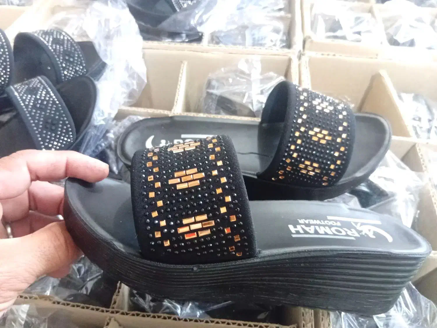 حراجستون دمپایی و کفش و ...|کیف، کفش، کمربند|شوشتر, |دیوار