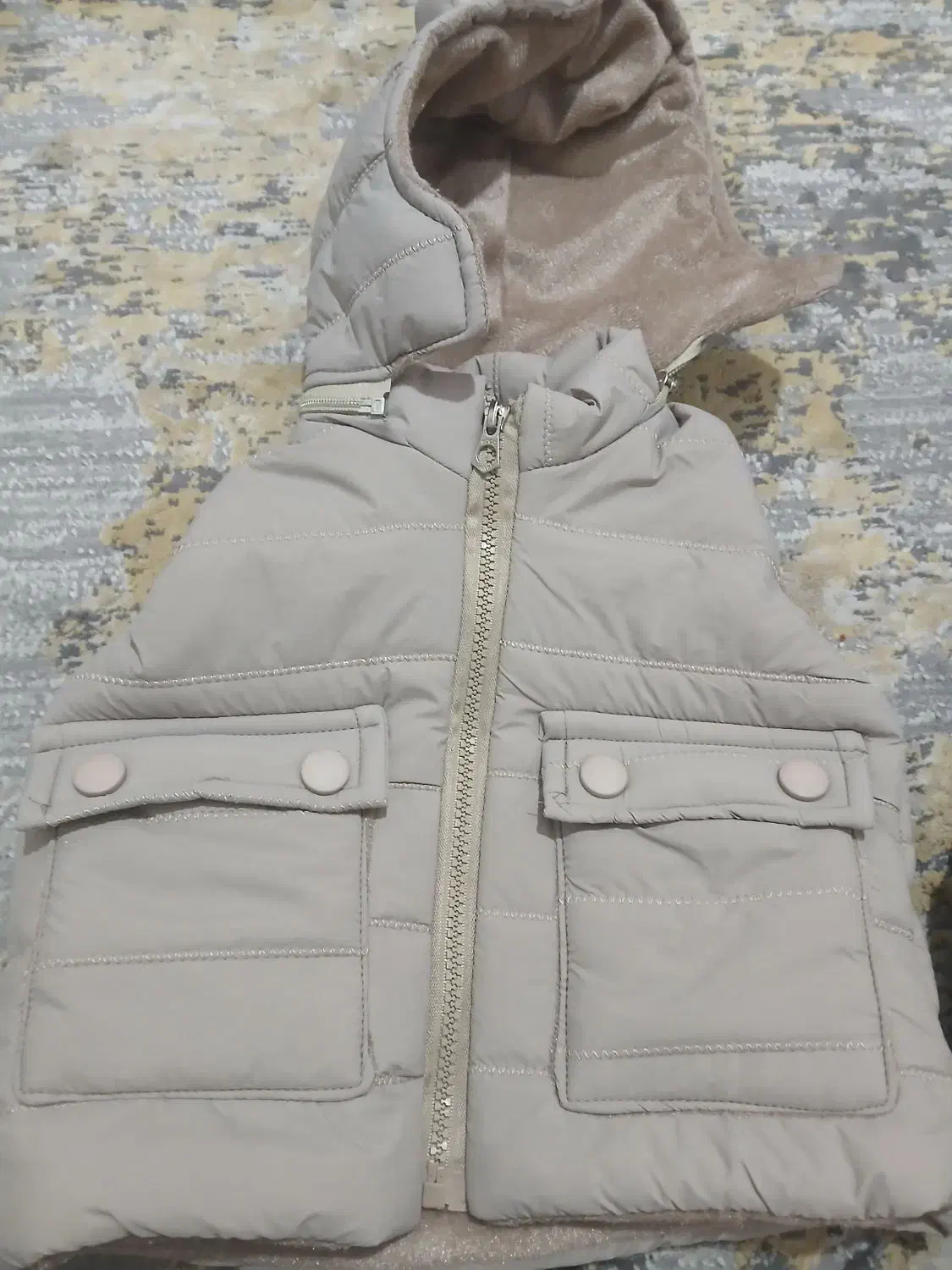 پافر|لباس|سنقر, |دیوار