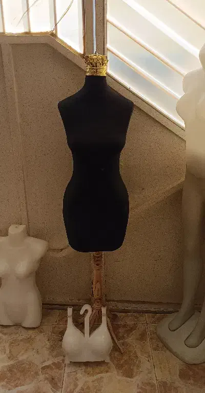 مانکن لباس|فروشگاه و مغازه|خمینیشهر, |دیوار