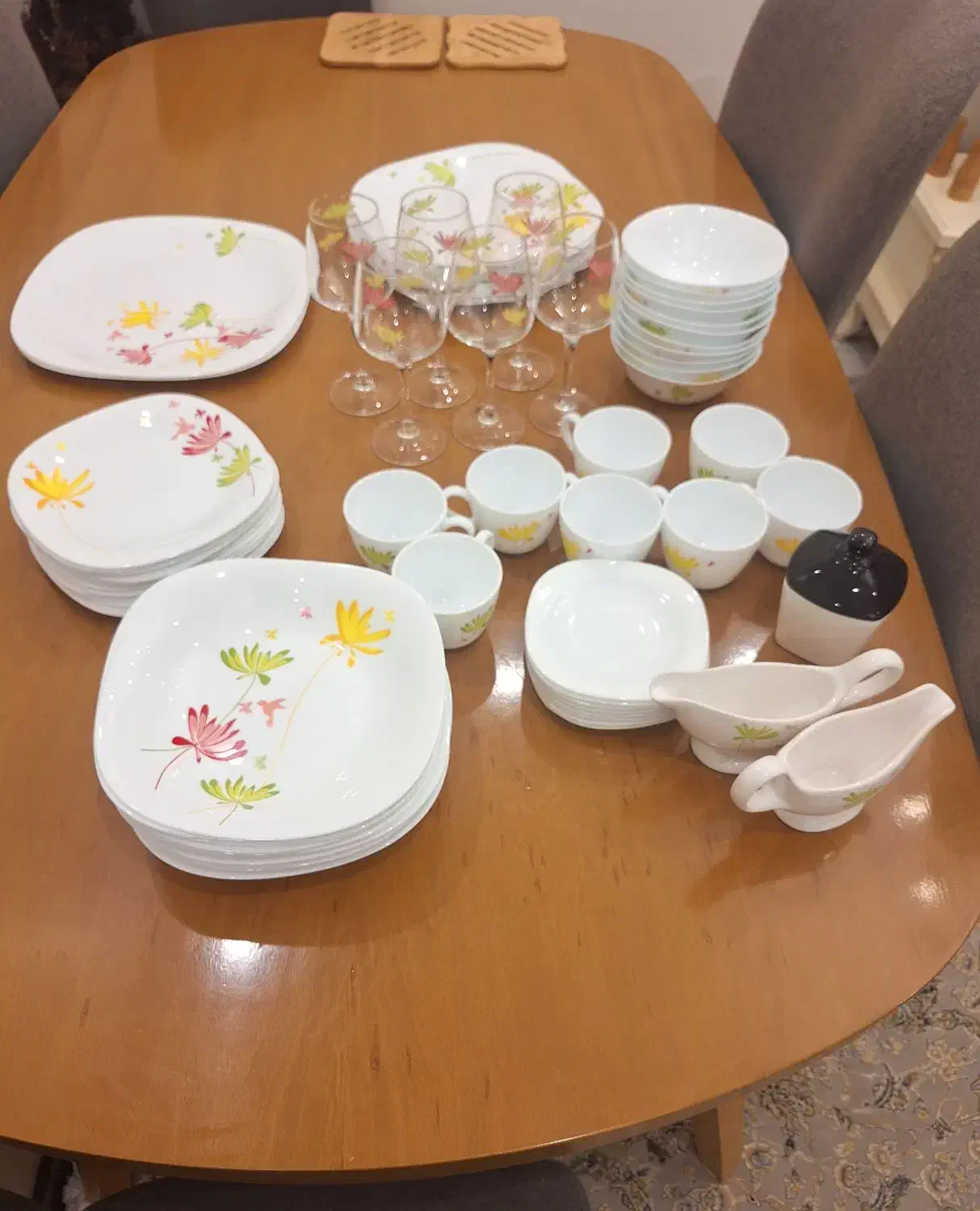 سرویس چینی ۱۲ نفره خارجی|ظروف سرو و پذیرایی|تهران, چوب تراش|دیوار