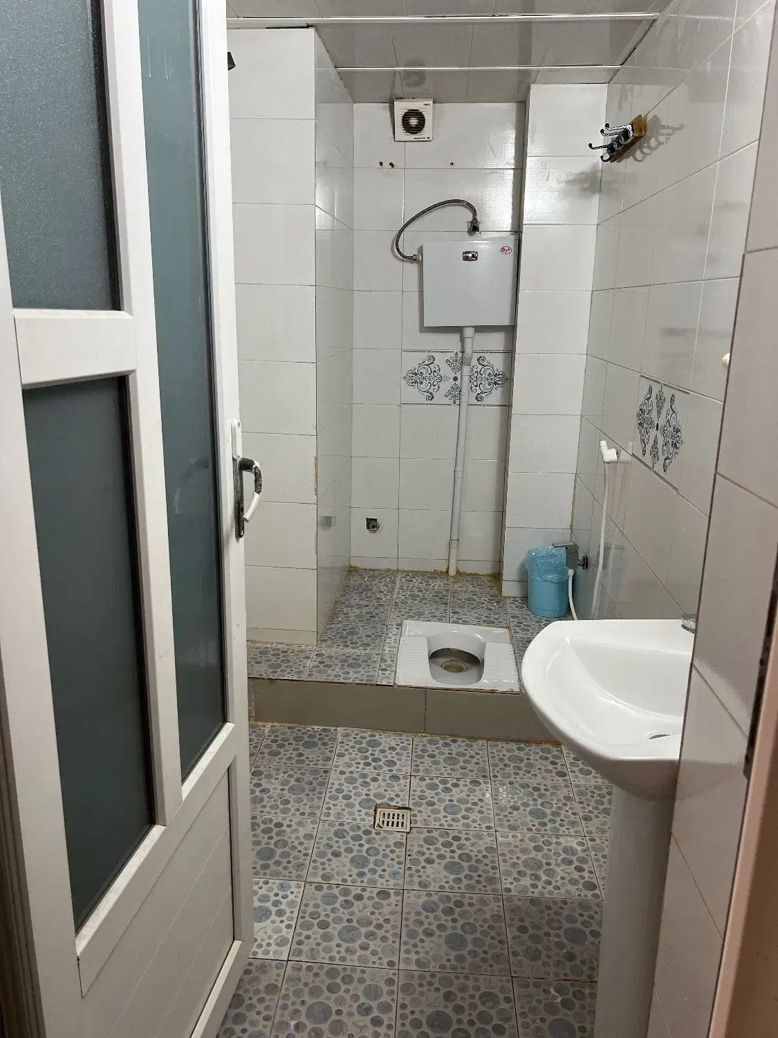 واحدیک خوابه مبله تمیزه وشیک نزدیک مرکز خرید|اجارهٔ کوتاهمدت ویلا و باغ|قشم, |دیوار