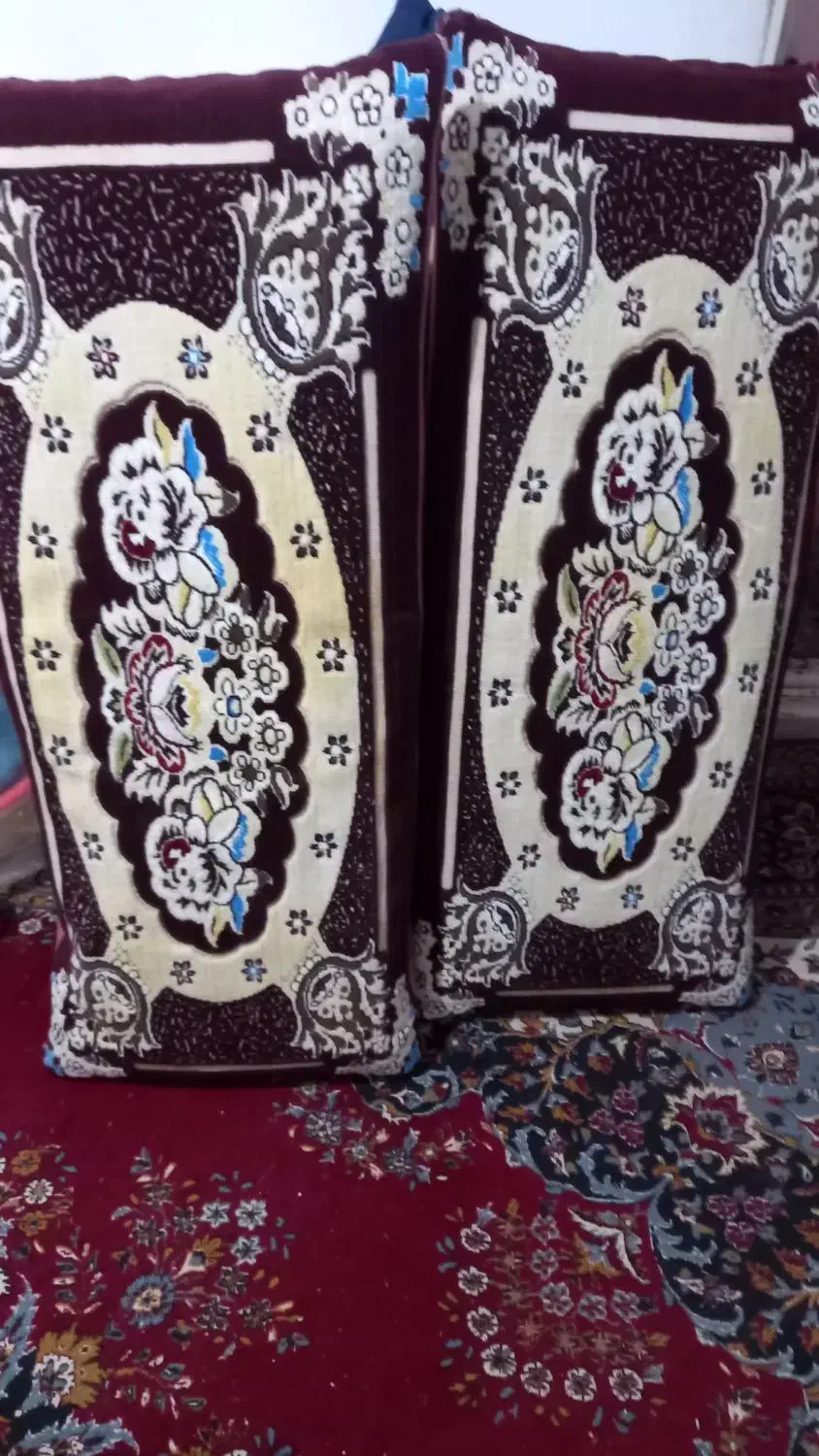 پشتی در حد ..|پشتی|چناران, |دیوار