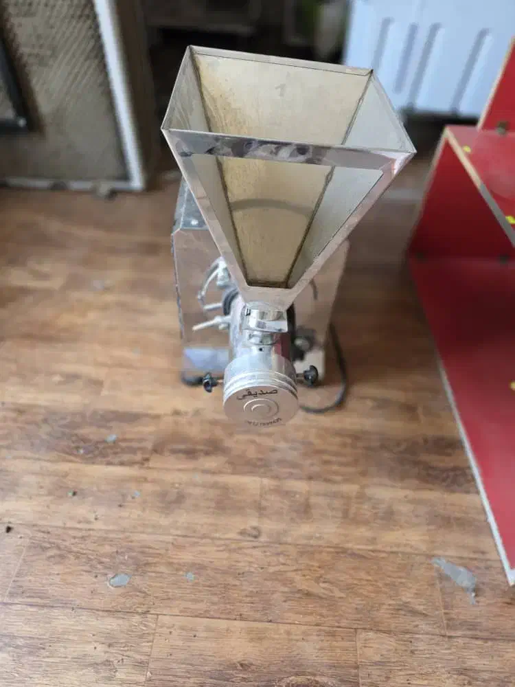 کره گیر|فروشگاه و مغازه|تلو, |دیوار