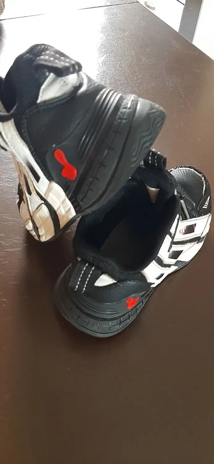 کتونی کودک سایز ۳۳|کفش و لباس بچه|تهران, دبستان|دیوار