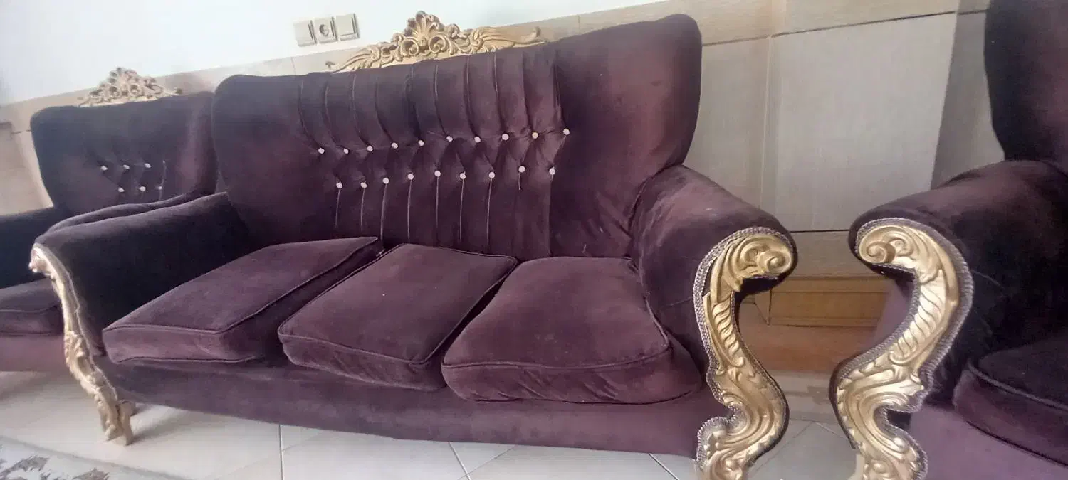 مبلمان هفت نفره کارکرده ولی سالم|مبلمان خانگی و میز عسلی|ابریشم, |دیوار