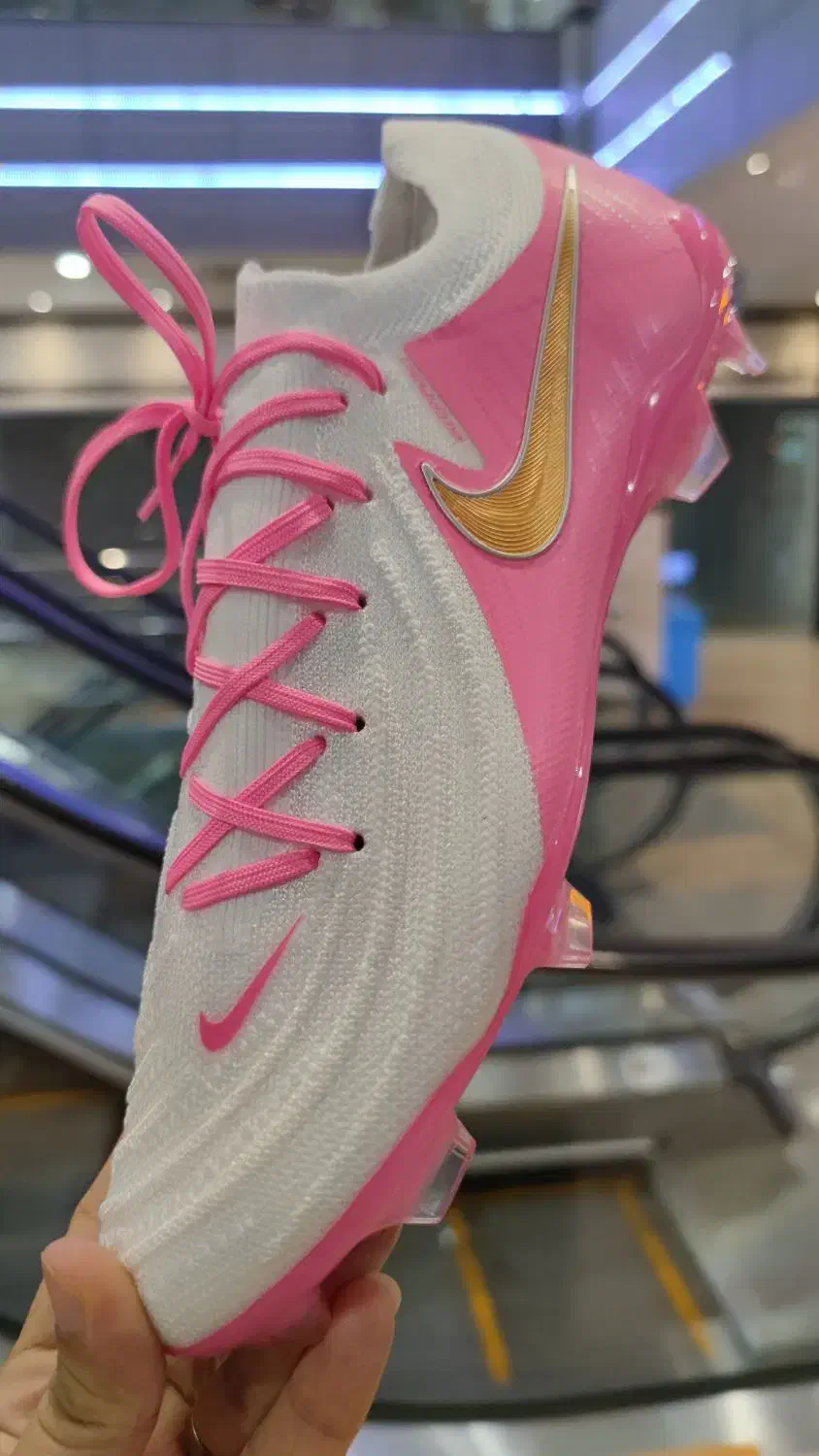 کفش چمنی فانتوم|کیف، کفش، کمربند|اردبیل, |دیوار