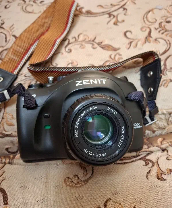 دوربین زنیت اورجینال|دوربین عکاسی و فیلم‌برداری|قم, عمار یاسر|دیوار