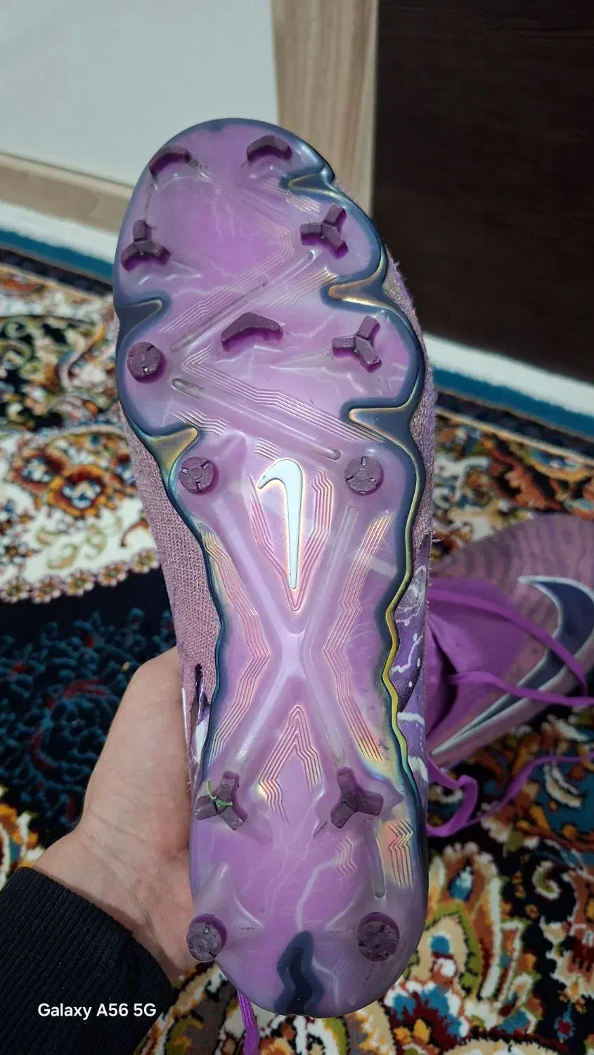 کفش استوک اورجینال بوسنی فوتبالی چمن سایز ۴۰ . ۴۱|کیف، کفش، کمربند|گلستان (تهران), |دیوار