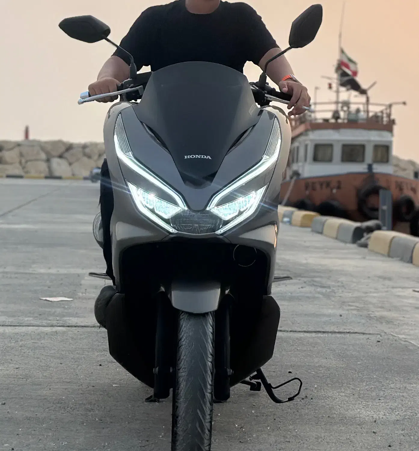 pcx2018|موتورسیکلت|سیراف, |دیوار