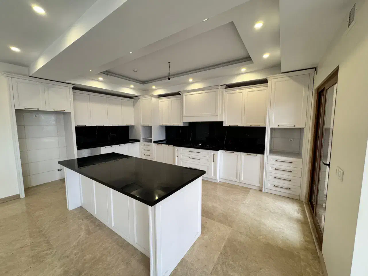 ۱۸۵مترتکواحدی نوسازبرند۲پارکینگ۲خواب مستر بی مشابه|فروش آپارتمان|تهران, گیشا|دیوار