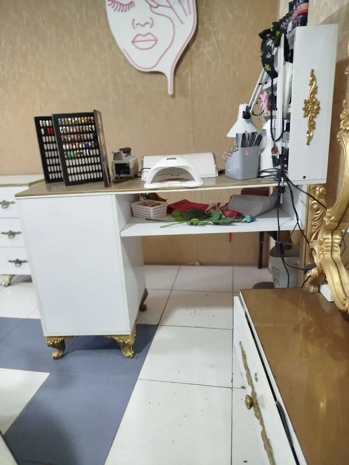 فروش تکی و کامل لوازم آرایشگاه|آرایشگاه و سالنهای زیبایی|اصفهان, سنبلستان|دیوار