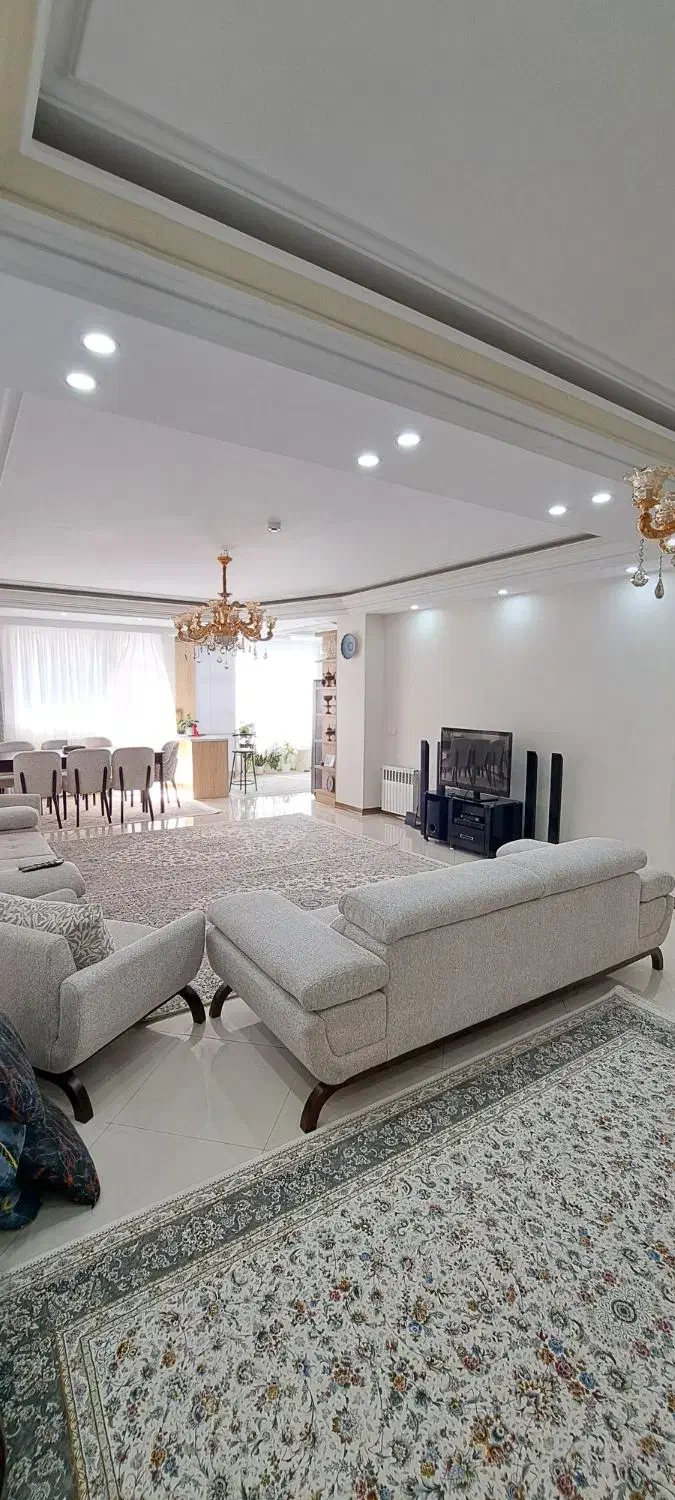 آپارتمان ۱۱۴ متری خوش نقشه|فروش آپارتمان|تهران, سبلان (لشگر)|دیوار