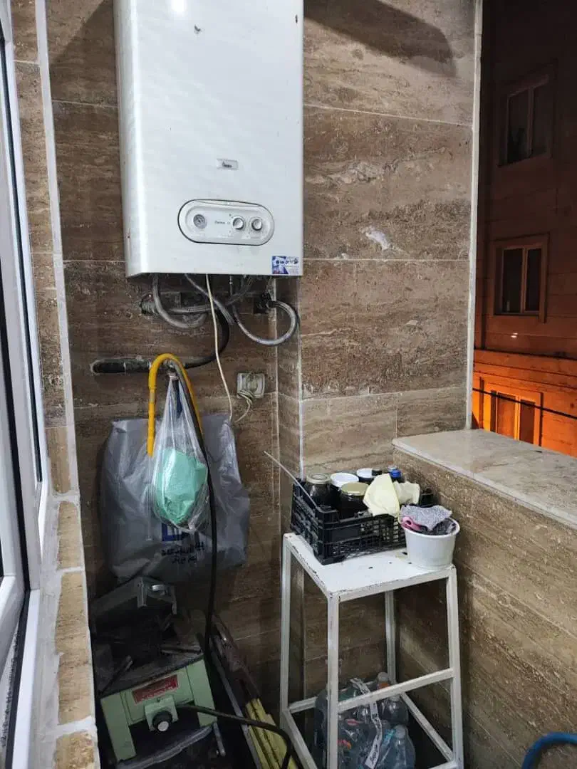 روبروی مترو کوچه مشکی کوچه لشگری