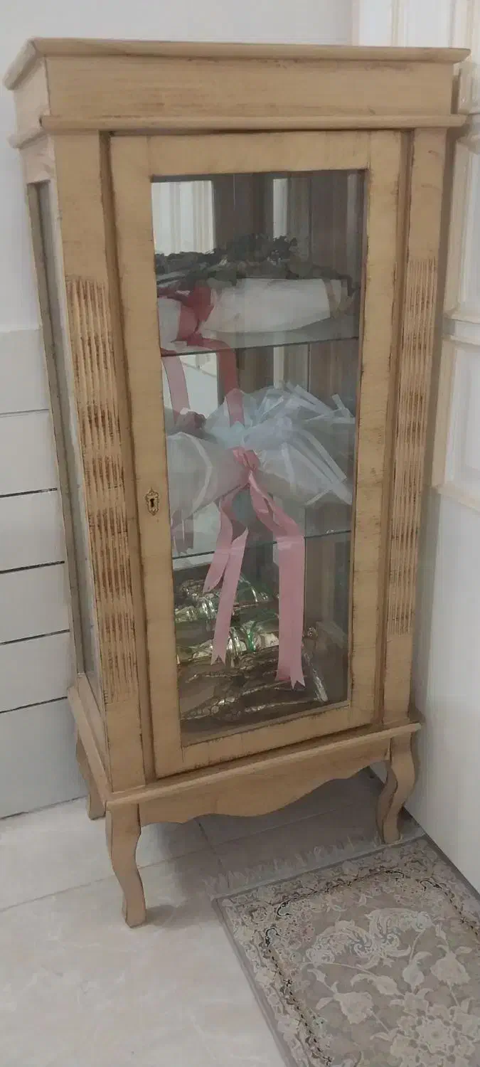 ویترین چوب راش|بوفه، ویترین، کنسول|قم, آزادگان|دیوار