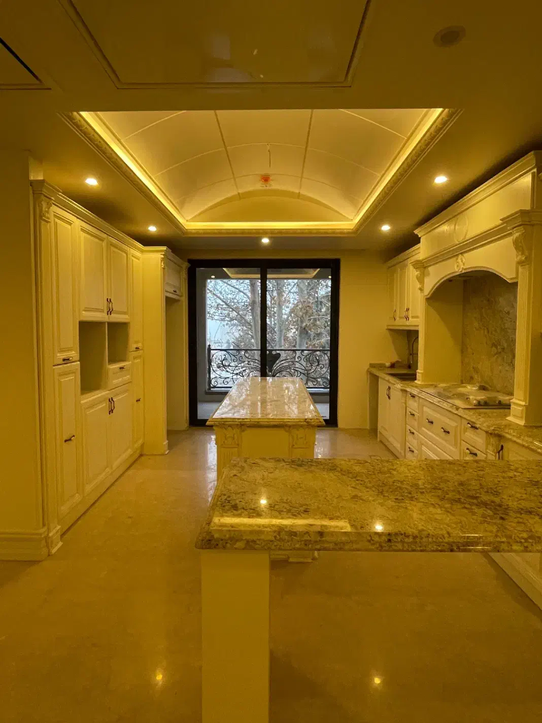 آپارتمان ۱۷۰ متر نیاوران /تک واحدی /شمال کاخ