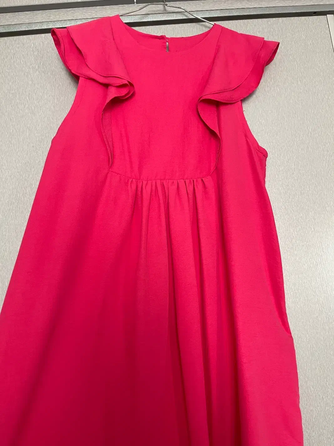 تعدادی لباس نو فروشگاه|لباس|تهران, شهرک صدرا|دیوار