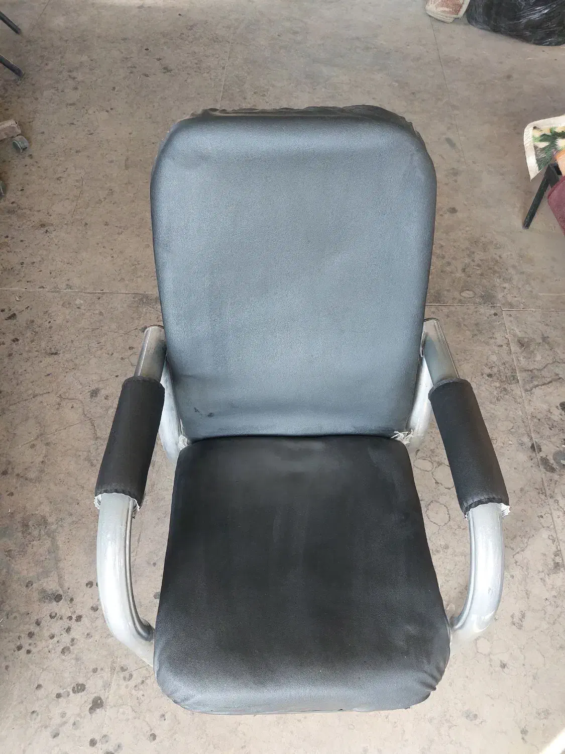 صندلی و میز اداری عالی|مبلمان اداری|کرج, مجتمع صنفی صنعتی|دیوار