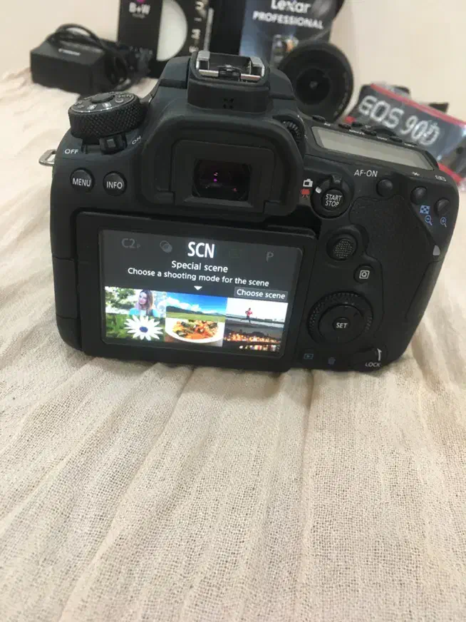 فروش فوری دوربین canon 90 D کنون نود دی|دوربین عکاسی و فیلمبرداری|شیراز, شهرک برف فروشان|دیوار