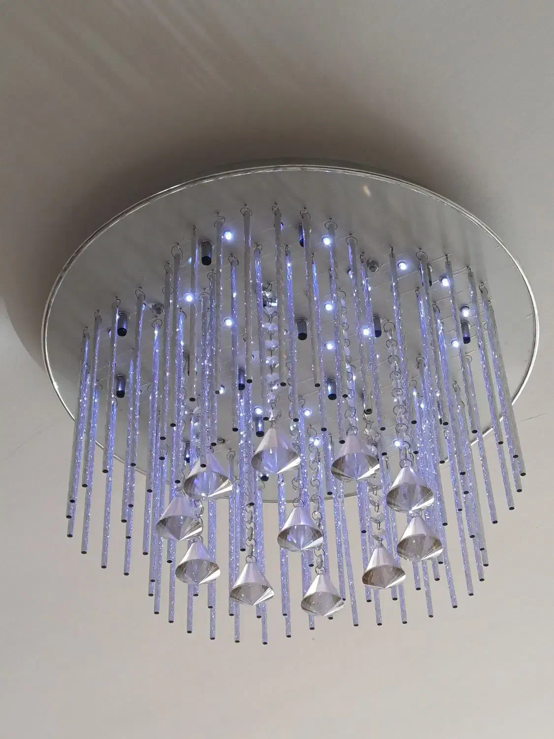 چراغ اویز|لوستر و چراغ آویز|اصفهان, دانشگاه اصفهان|دیوار