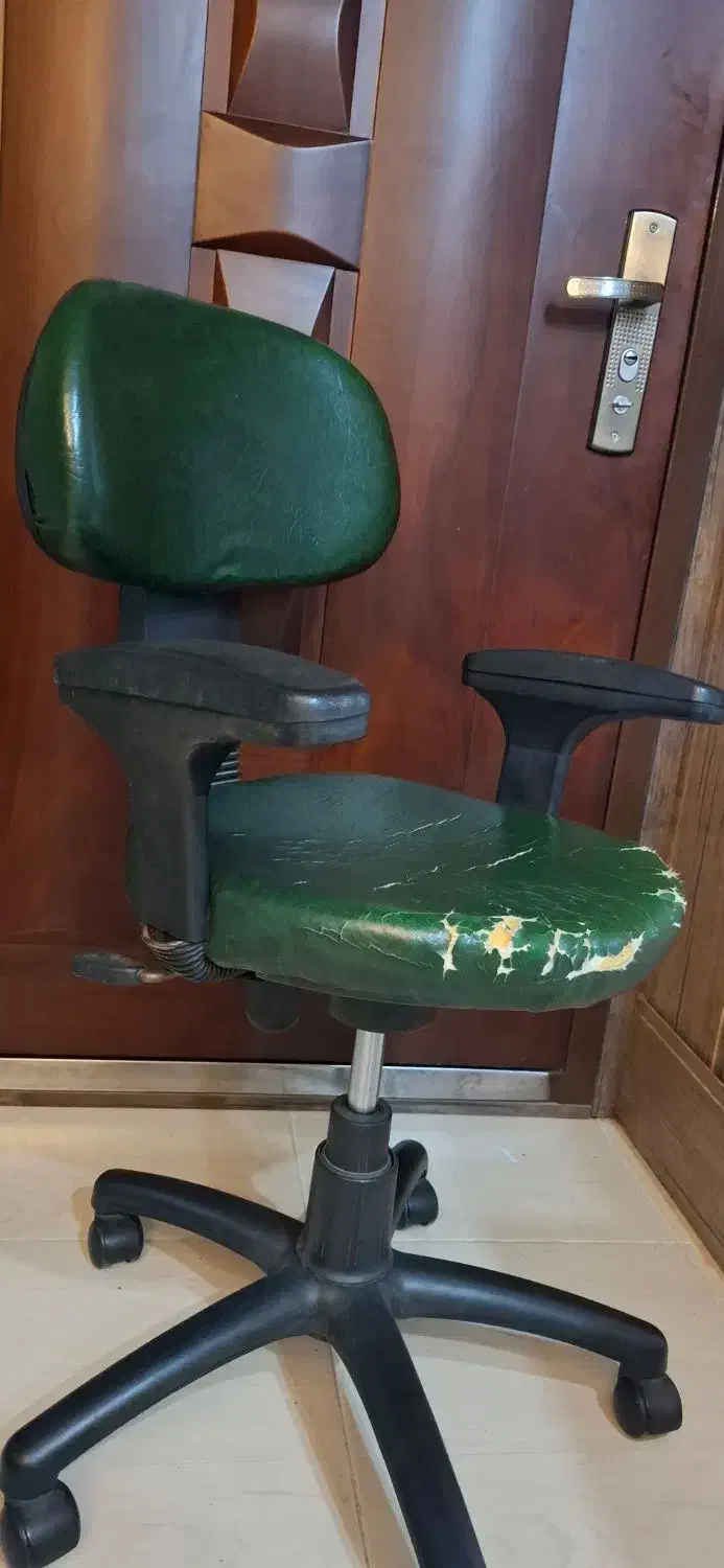 صندلی چرخ دار|صندلی و نیمکت|اصفهان, ناژوان|دیوار