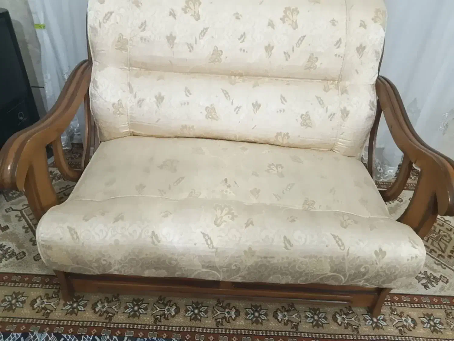 مبل|مبلمان خانگی و میز عسلی|گلپایگان, |دیوار