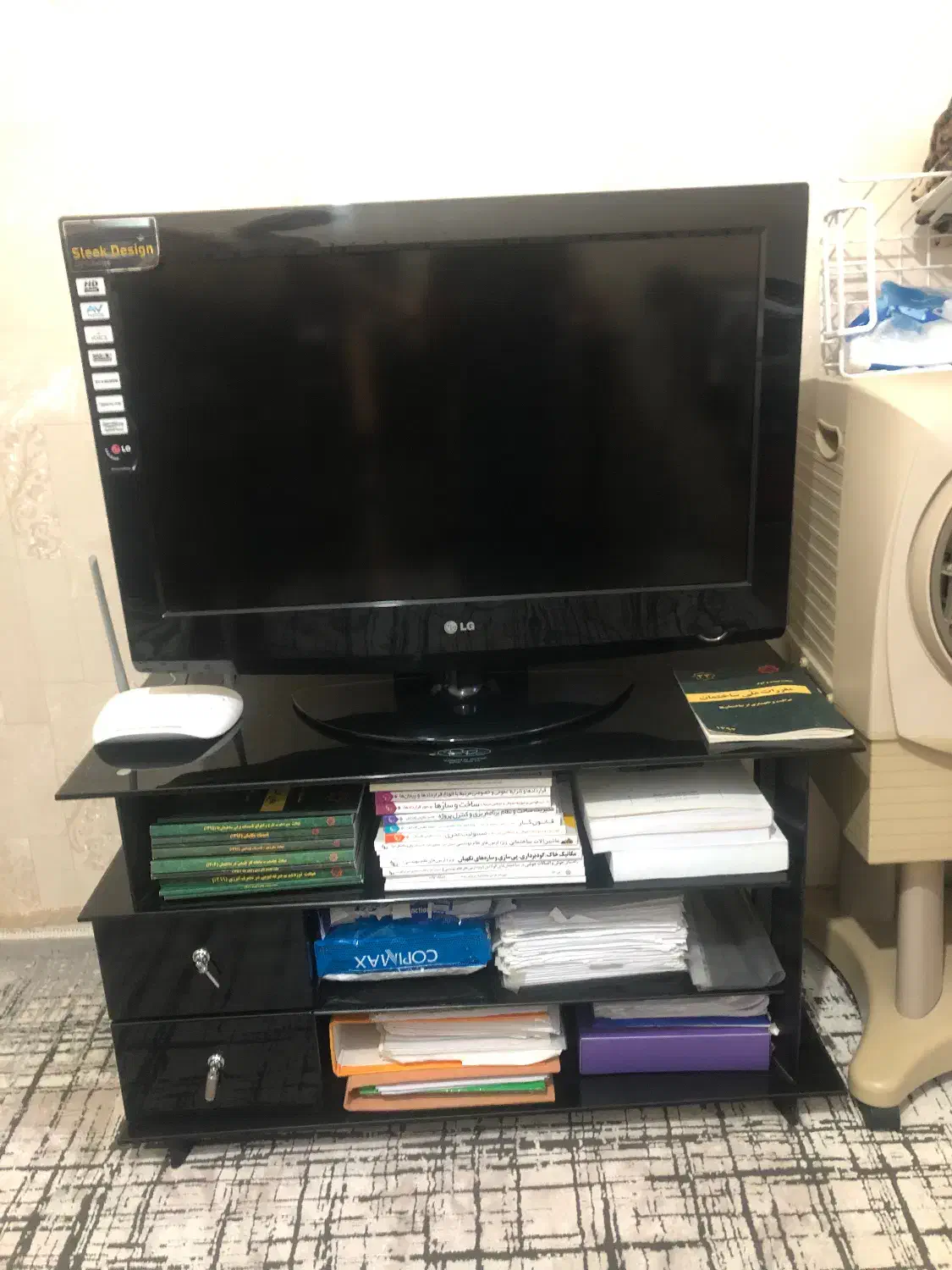 تلویزیون ۳۲ ال جی و زیرتلویزیون|تلویزیون و پروژکتور|ایلام, |دیوار