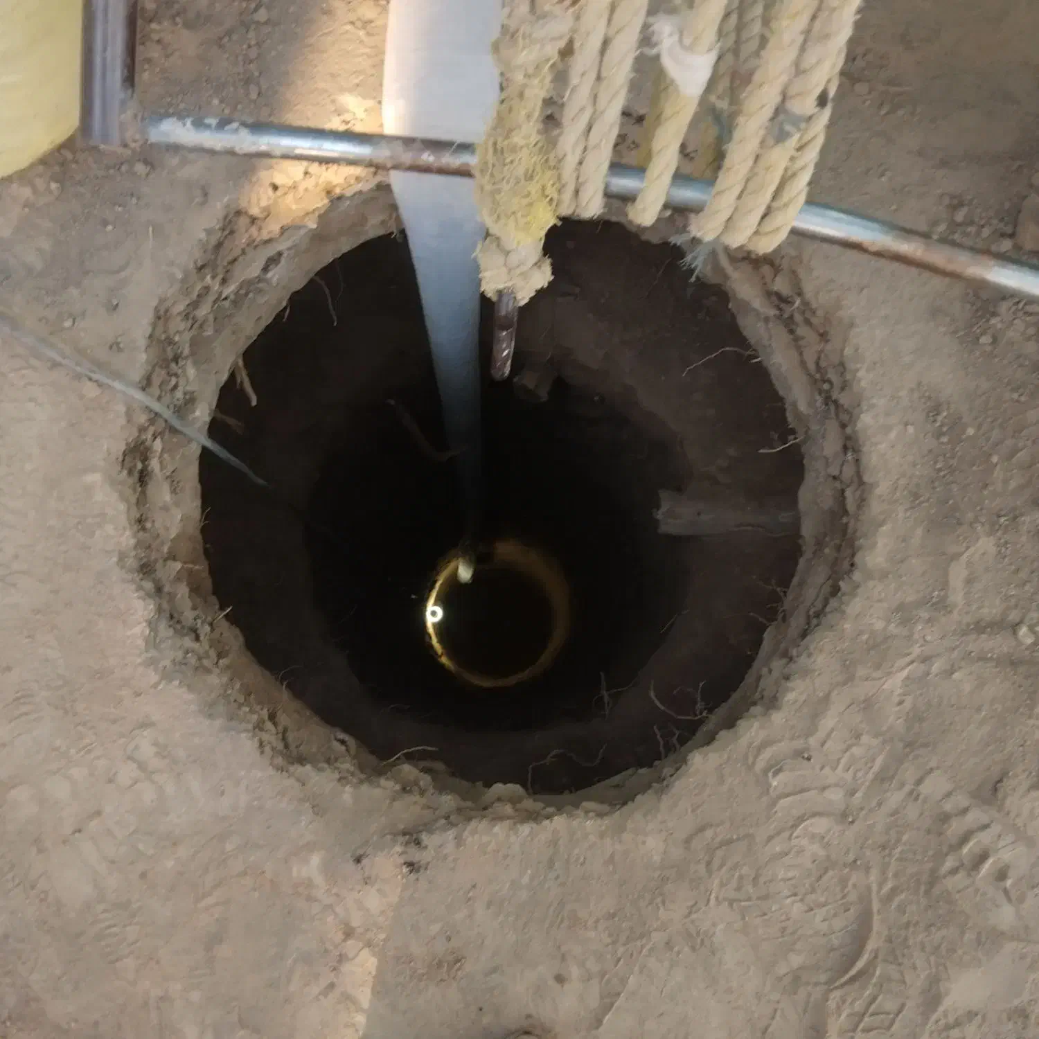 چاه کن مغنی|خدمات پیشه و مهارت|مشهد, چهنو|دیوار