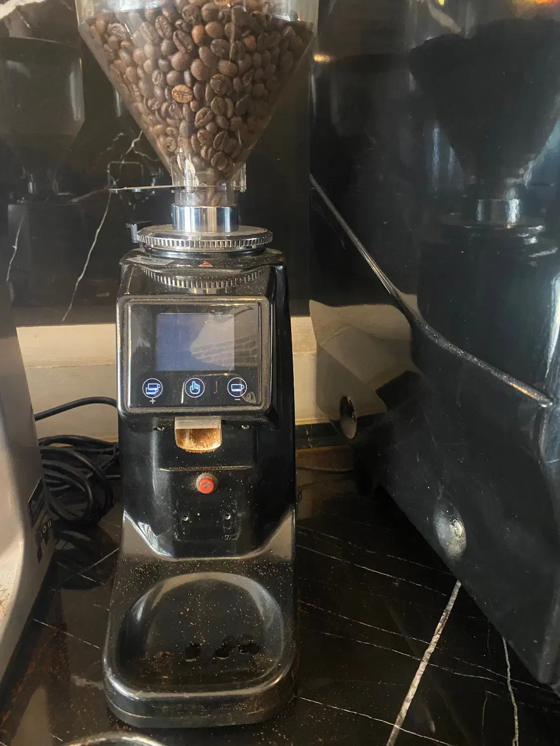 آسیاب|خردکن، آسیاب، غذاساز|مشهد, راهنمایی|دیوار