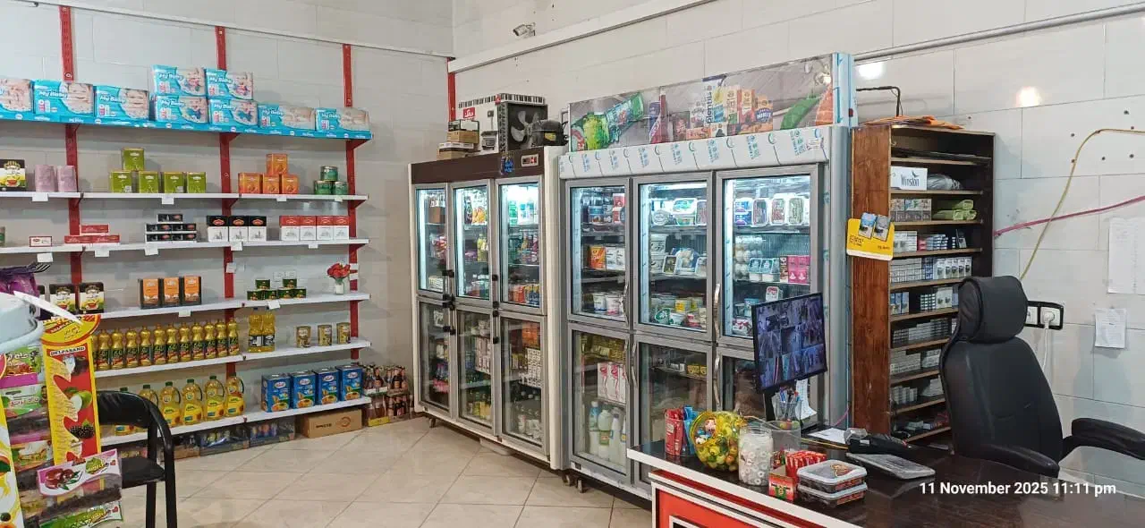 واگذاری فروشگاه مواد غذایی با تمام وسایل|فروشگاه و مغازه|خرمآباد, |دیوار