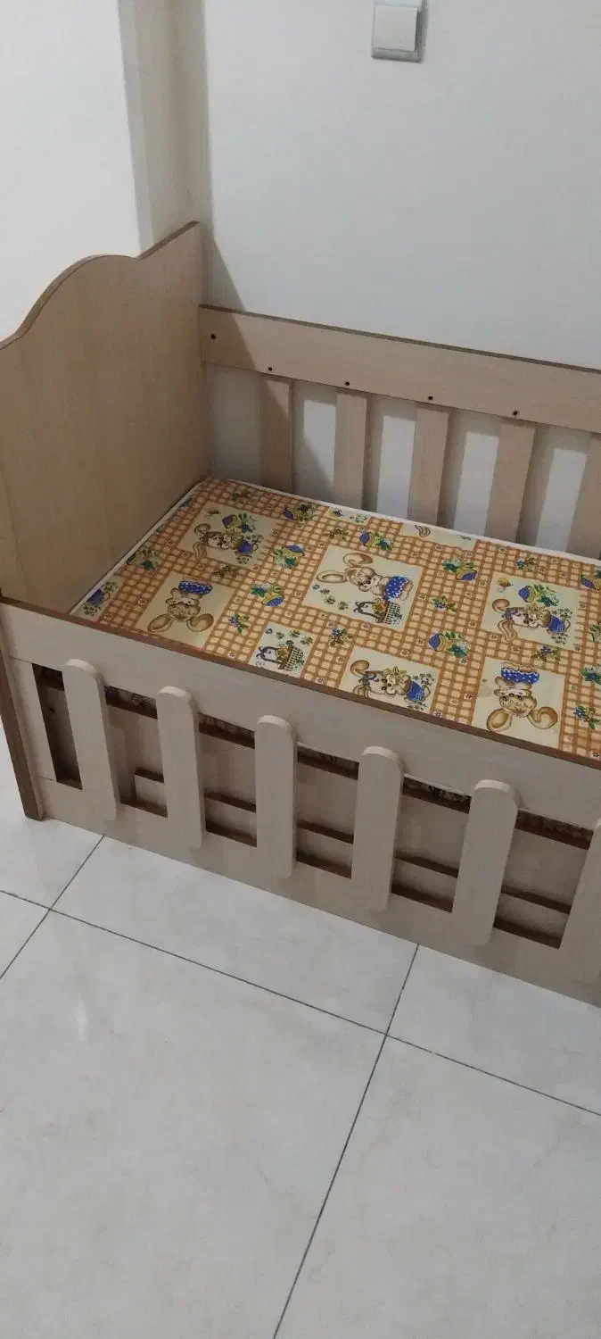 تخت و کمد کودک|تخت و سرویس خواب|تهران, قصر فیروزه ۱|دیوار