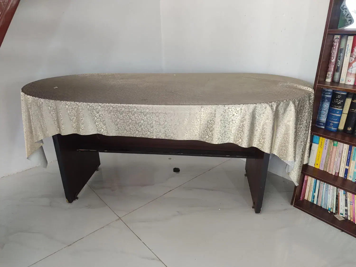 فروش فوری میز نهارخوری یا کنفرانس زیر قیمت بازار|میز و صندلی غذاخوری|مشهد, ابوذر|دیوار