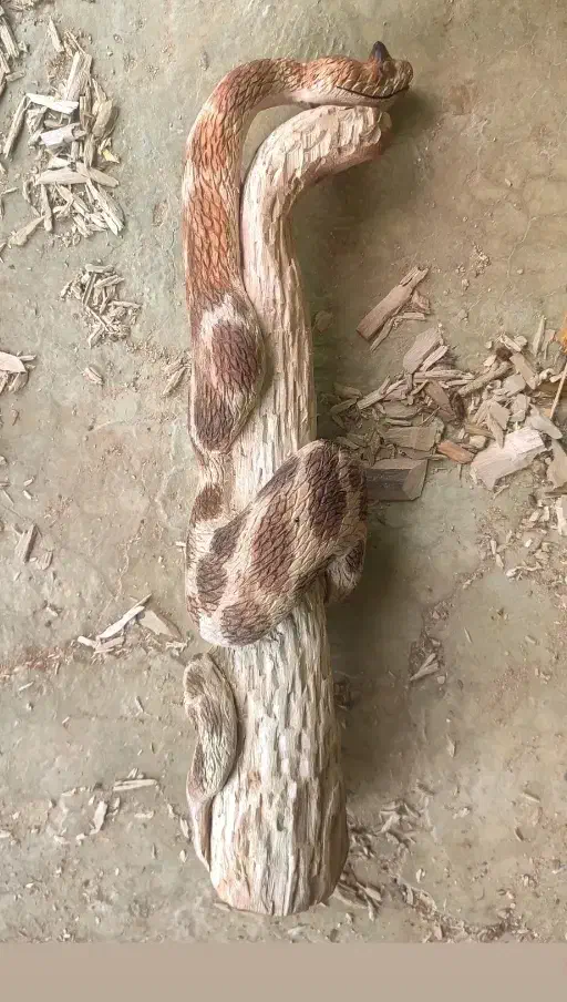 مجسمه پیکرتراشی شده ی مار افعی شاخ دار|مجسمه، تندیس، ماکت|بیرجند, |دیوار