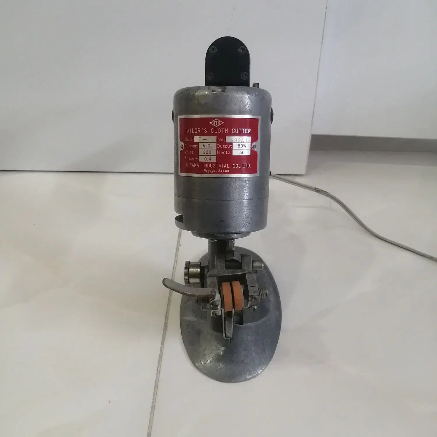 قیچی برقی خیاطی ژاپن اصل|لوازم خیاطی و بافتنی|شیراز, آزادی|دیوار