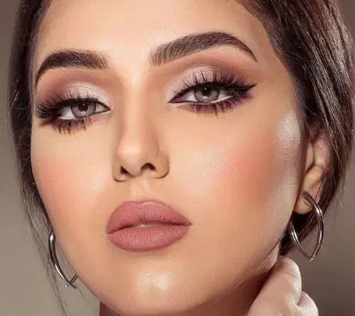 میکاپ عروس و همراه به همراه آموزش|خدمات آرایشگری و زیبایی|اهواز, کیانپارس |دیوار