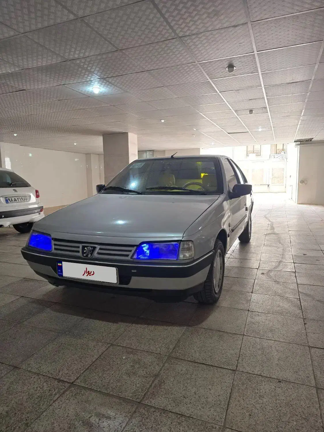 نقره ای پژو ۴۰۵ ۹۲|خودرو سواری و وانت|ساوه, |دیوار