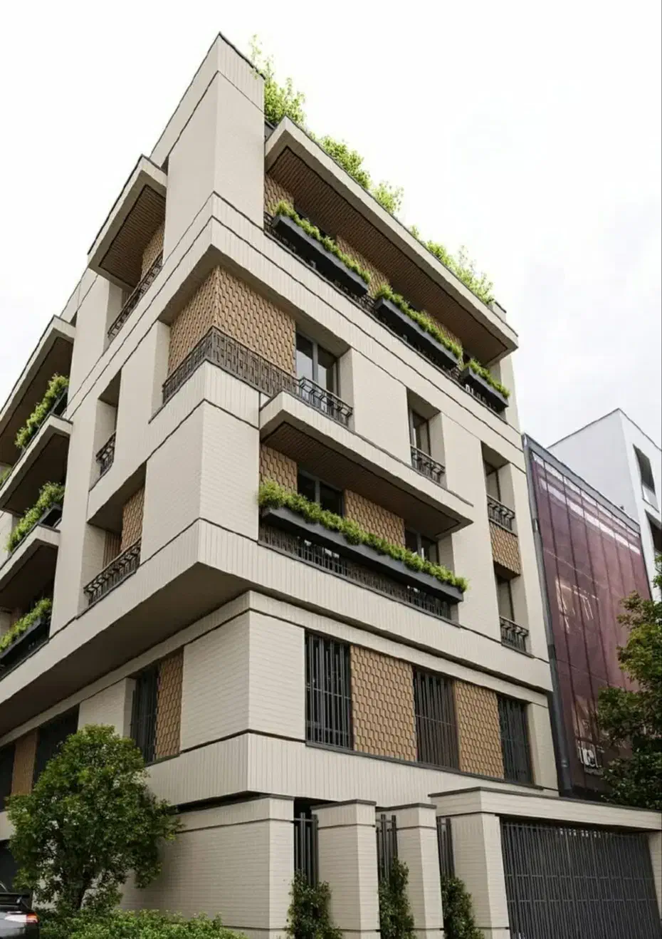 ۲خوابه سفیر شمالی واحد ارزنده|فروش آپارتمان|شیراز, درکی|دیوار