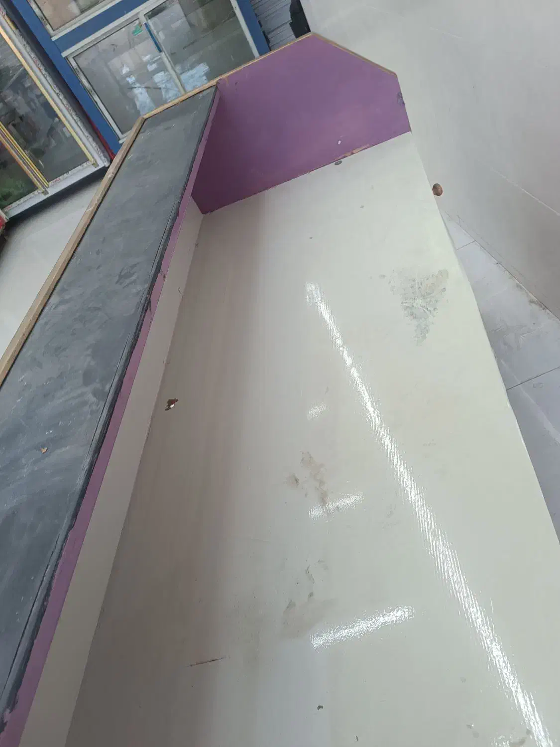 میز|میز تحریر و کامپیوتر|شیراز, لشکری‎|دیوار