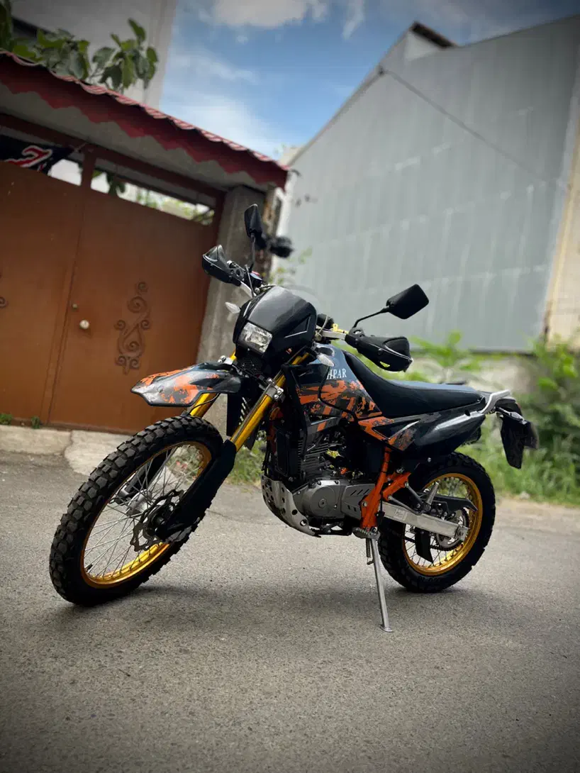 تریل بهپر ۲۰۰ درحد خشک ۱۴۰۳|موتورسیکلت|رشت, توشیبا|دیوار