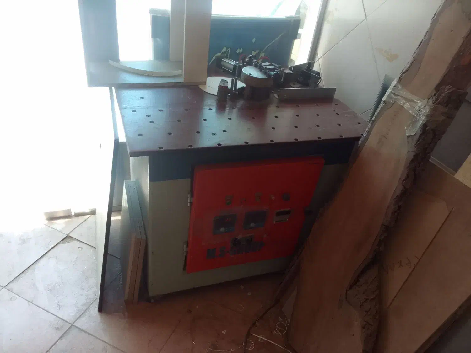 لبه چسبان تک فاز|ماشین‌آلات صنعتی|کرج, بنیاد|دیوار