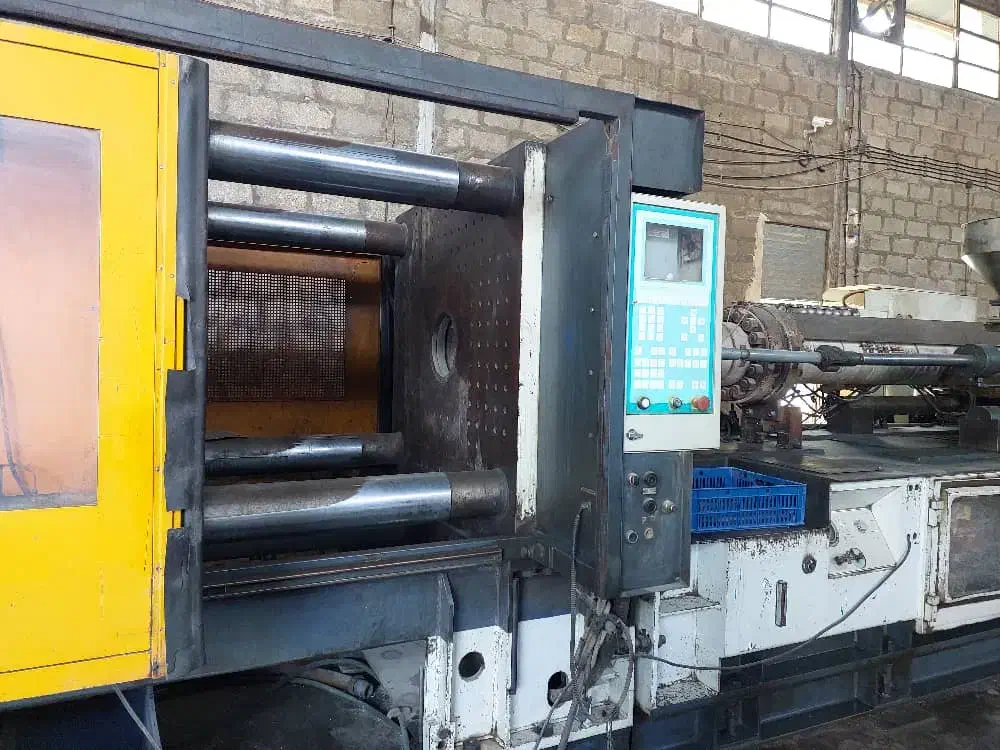 دستگاه تزریق وینسور ۶۵۰ تن|ماشین‌آلات صنعتی|تهران, تهرانپارس جنوبی|دیوار