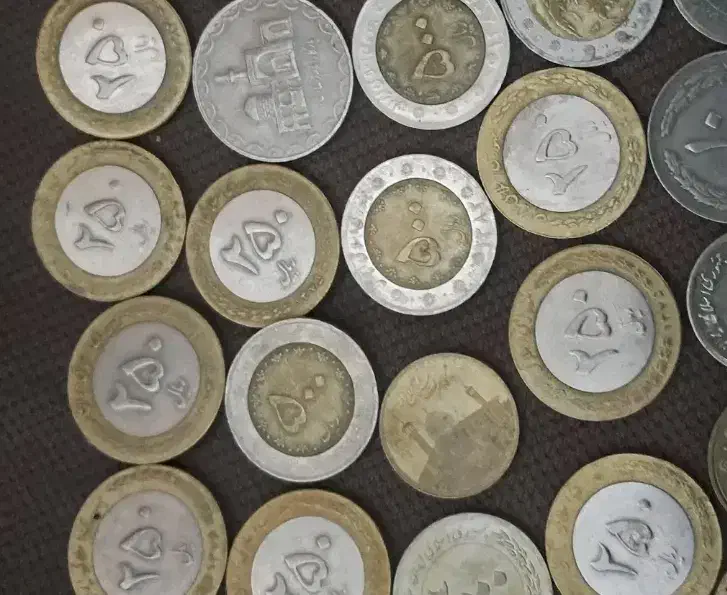 سکه ۲۵ تومنی|کلکسیون سکه، تمبر، اسکناس|شاهین‌شهر, خبرنگار|دیوار