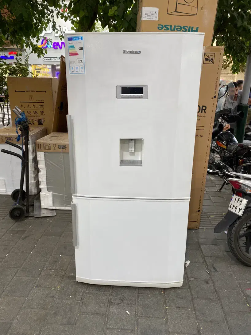 یخچال ۳۰ فوت بلومبرگ|یخچال و فریزر|تهران, امین حضور|دیوار