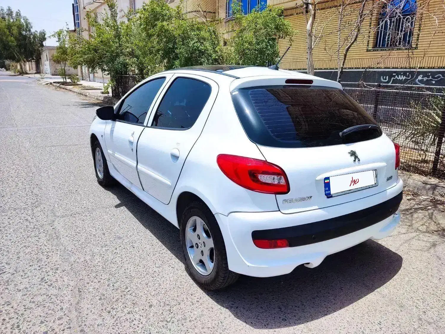 پژو ۲۰۷ پاناروما|خودرو سواری و وانت|زاهدان, |دیوار