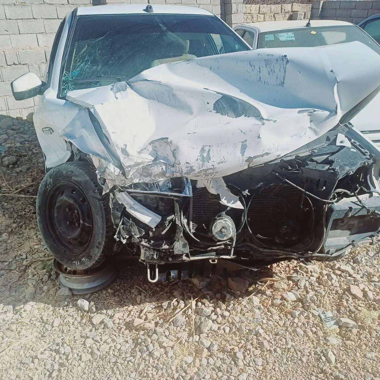 فروش ماشین تصادفی|خودرو سواری و وانت|یاسوج, |دیوار