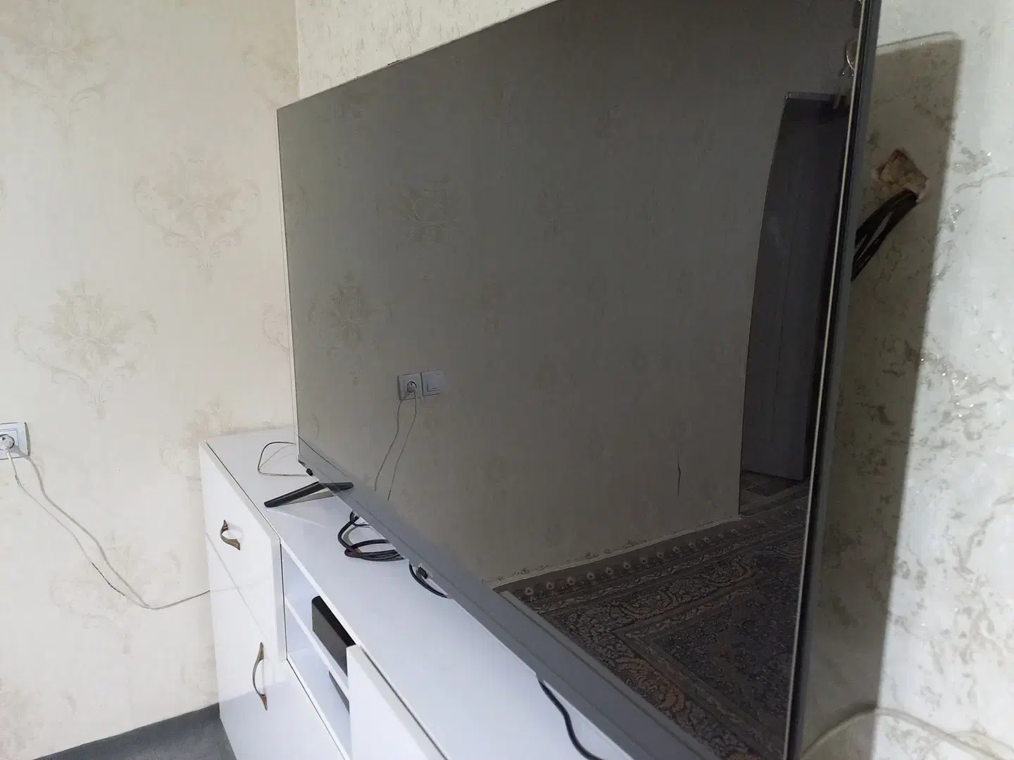 تلوزیون ۳۹ سامسونگ اصل در حد ۴۲ و لباسشویی حایر|تلویزیون و پروژکتور|پارس‌آباد, |دیوار