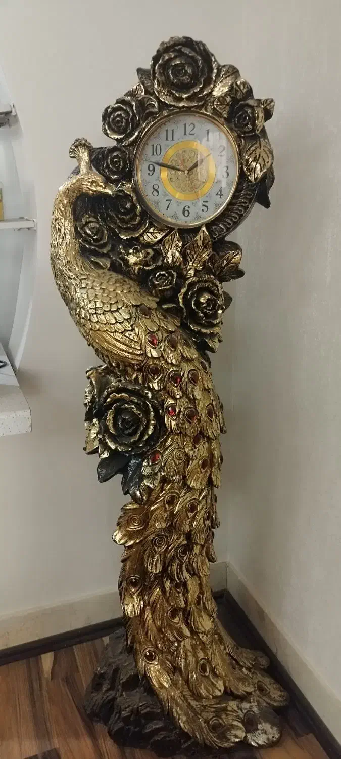 ساعت ایستاده طاووس کاملا نو و مناسب جهیزیه|ساعت دیواری و تزئینی|کرج, گوهردشت|دیوار