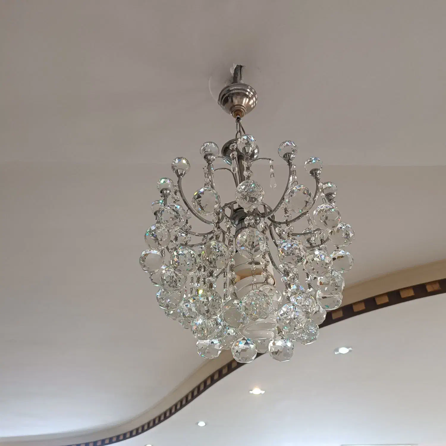 لوستر کریستالی|لوستر و چراغ آویز|ورامین, ورامین|دیوار