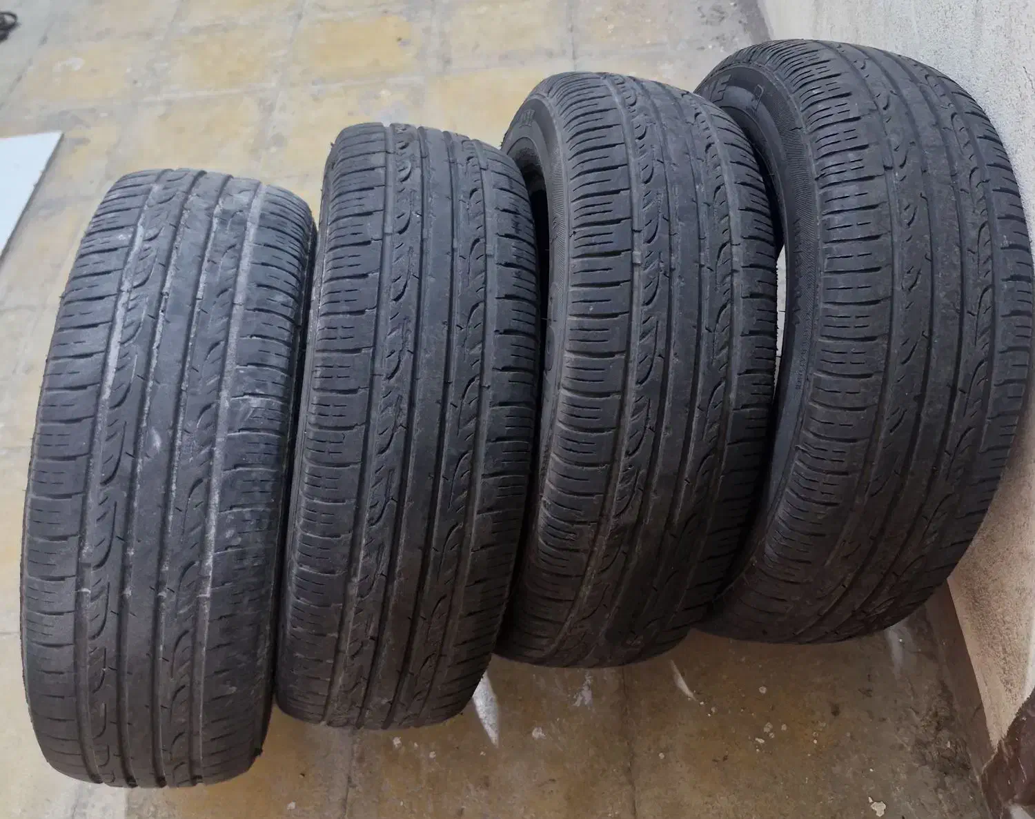 ۴ حلقه لاستیک گلدستون ۲۰۲۴|قطعات یدکی و لوازم جانبی|تهران, کوی نصر مهرآباد|دیوار