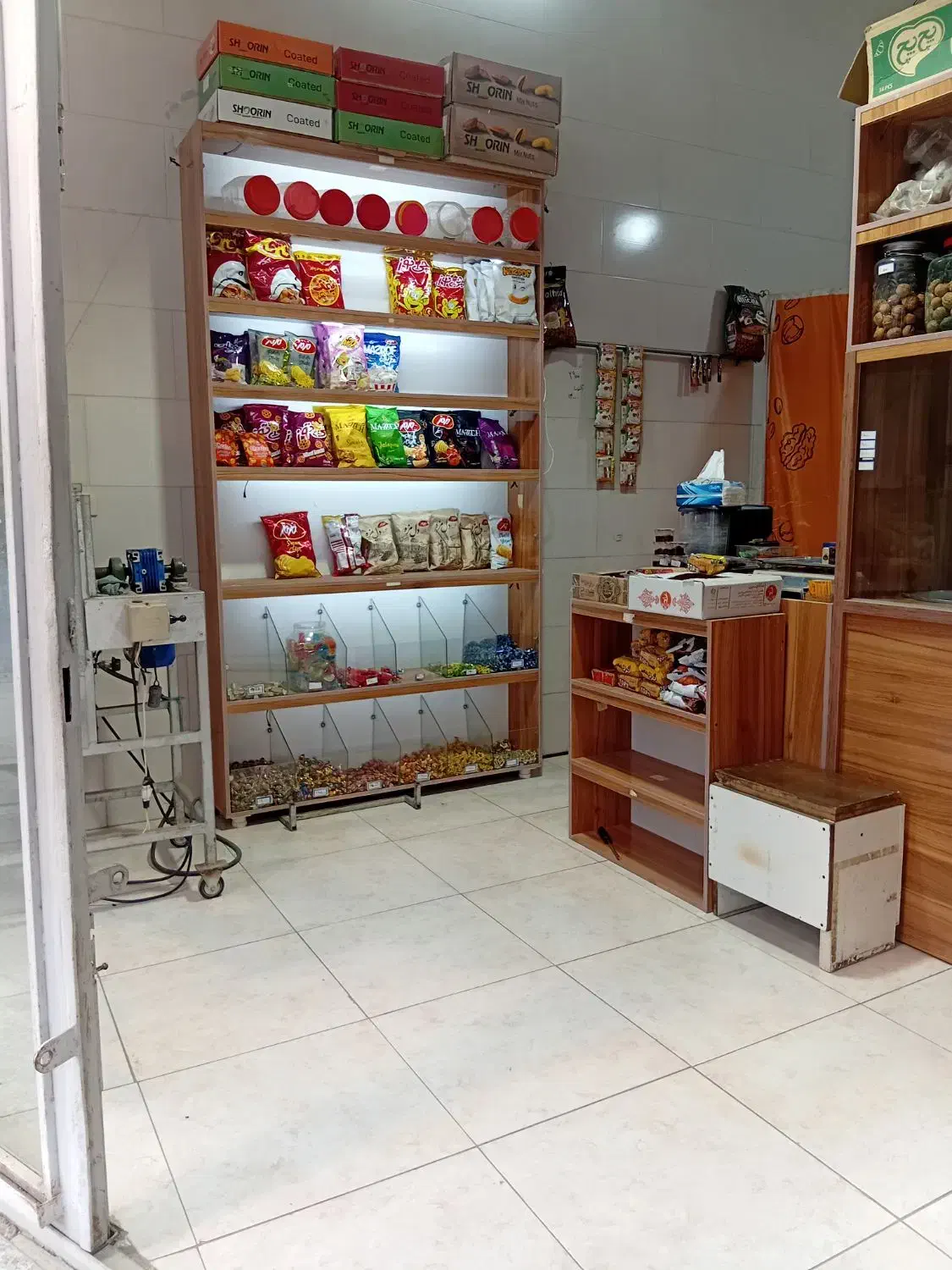 فروش لوازم تخمه داغی و امتیاز جا افتادن در محل|فروشگاه و مغازه|گنبد کاووس, |دیوار